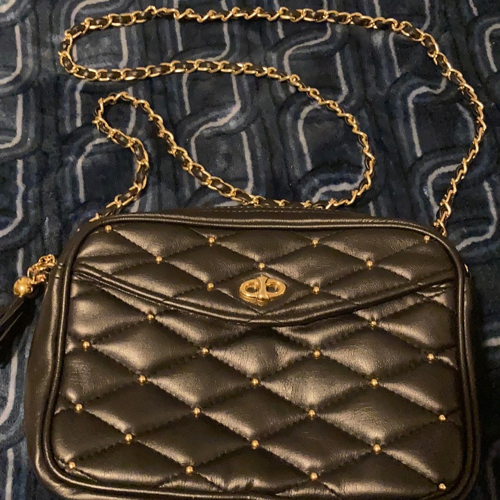 Black shoulder / crossbody bag